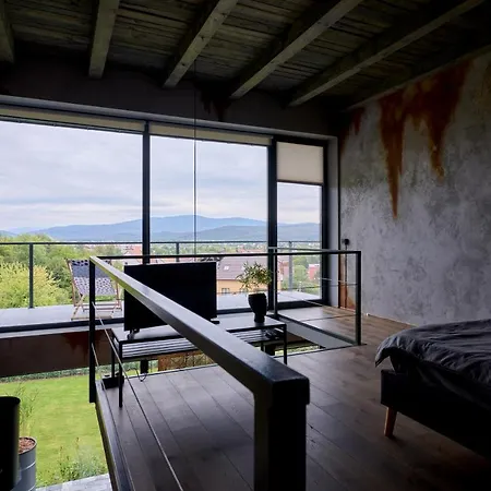 True с видом на горы Apartamento Úzhgorod