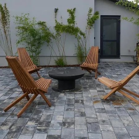 True с видом на горы *