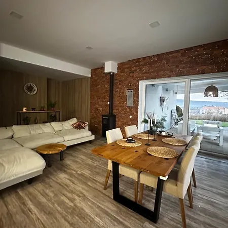 Apartment True с видом на горы *